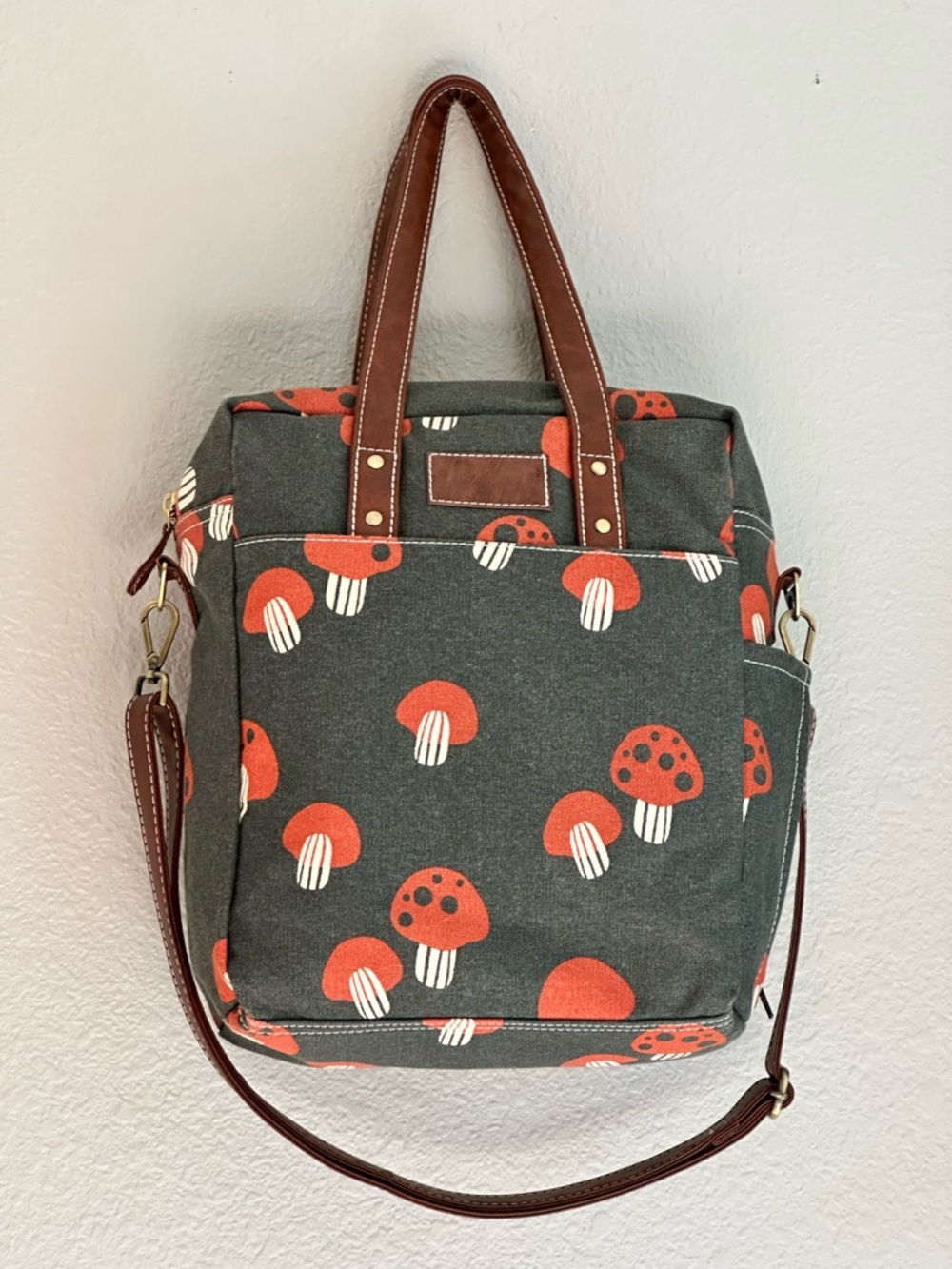 EUC Maika Commuter Tote in Mendocino print